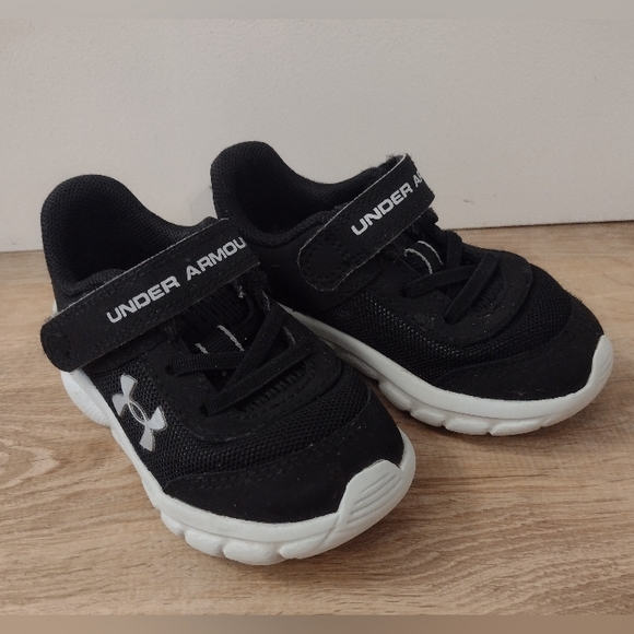 Under Armour Other - Toddler Under Armour Shoes Size 5
